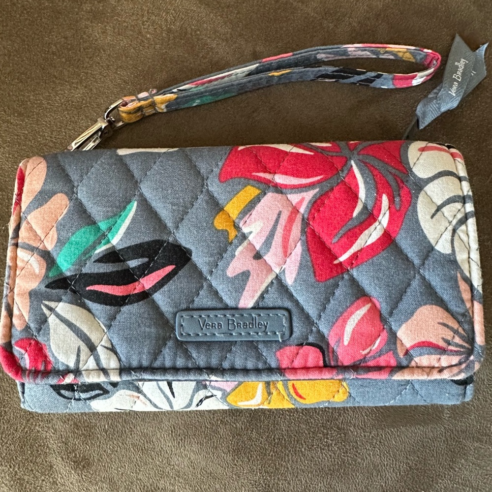 ☘️VB Clutch/Wristlet